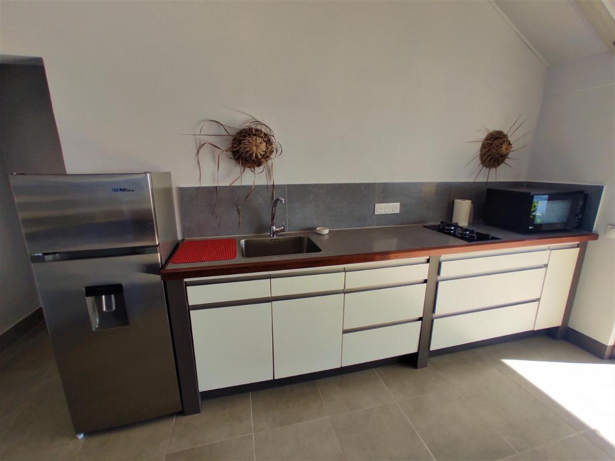 TAHITI - Taharaa Beach Bungalow Arue  Bagian luar foto