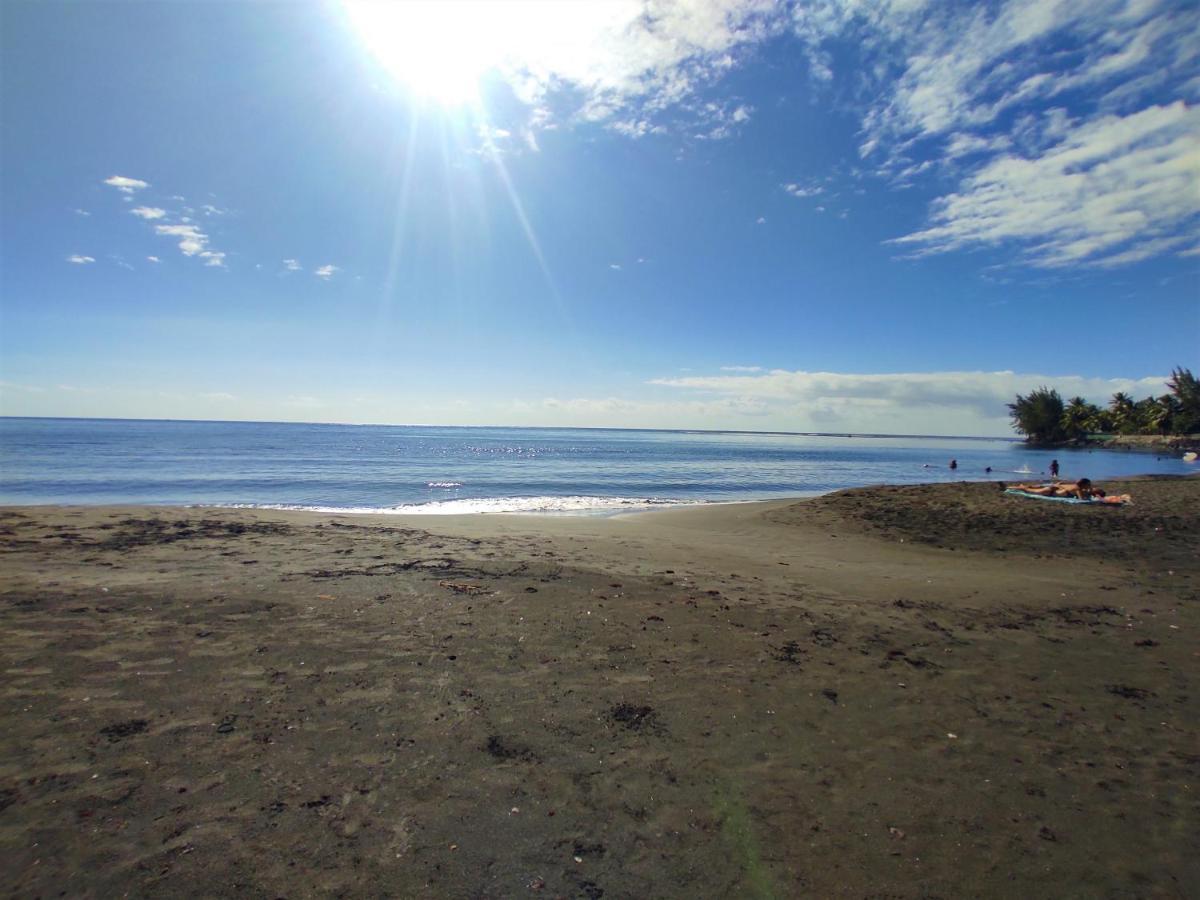 TAHITI - Taharaa Beach Bungalow Arue  Bagian luar foto