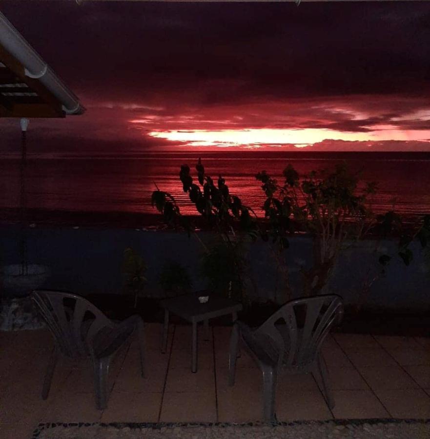 TAHITI - Taharaa Beach Bungalow Arue  Bagian luar foto